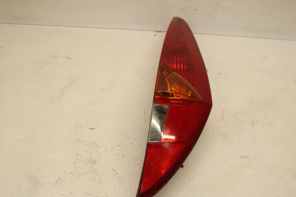 FEU ARRIERE DROIT FIAT PUNTO 3PORTES 9/1999-6/2003 - Vue 1